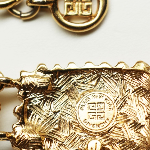 🎊🥳 Host Pick!🎉 Vintage GIVENCHY Travel Bracelet - Picture 12 of 16